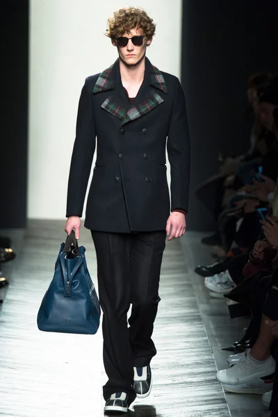 Look 38